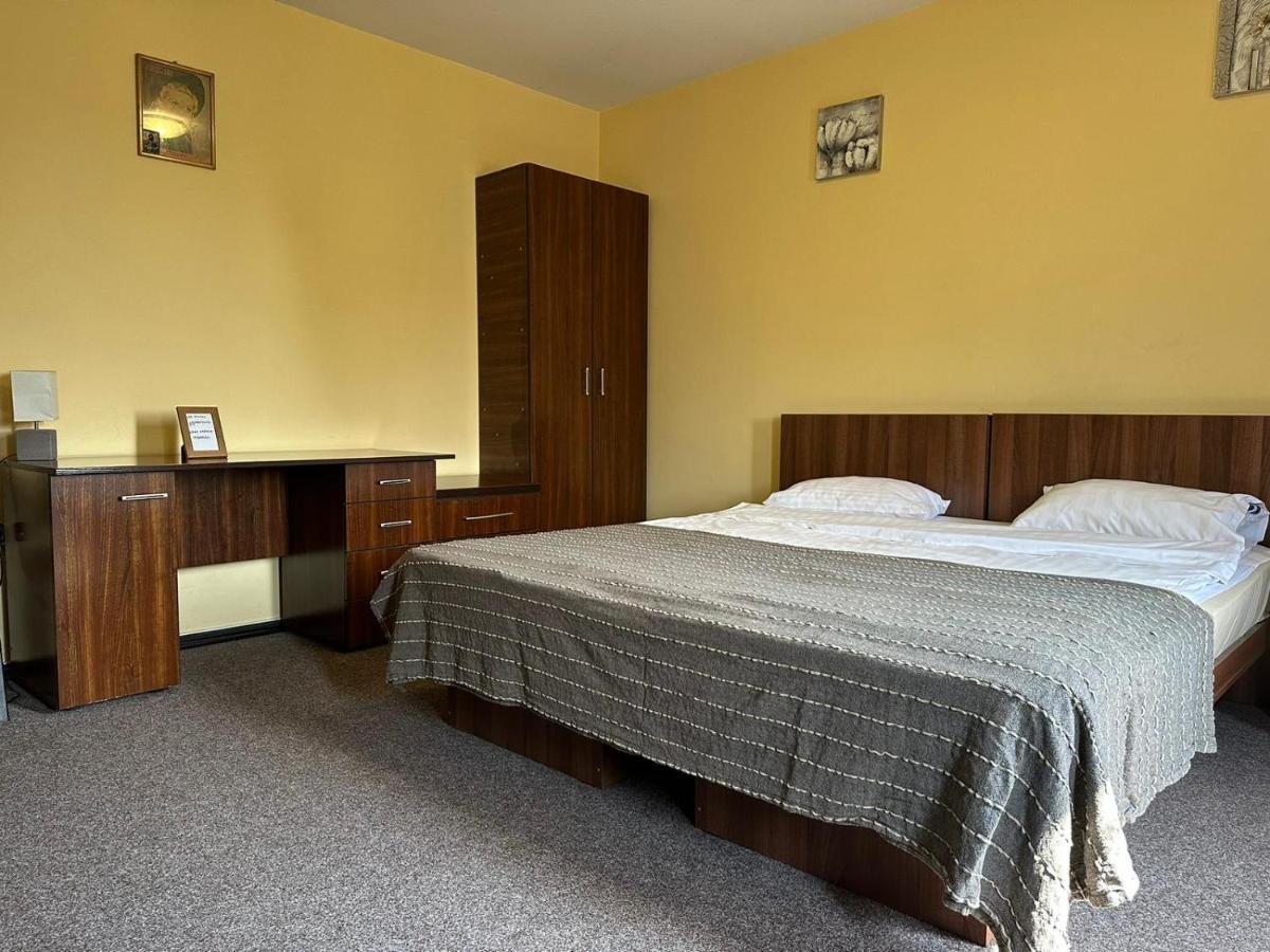 Apartamento La O Barfa Ploieşti Exterior foto