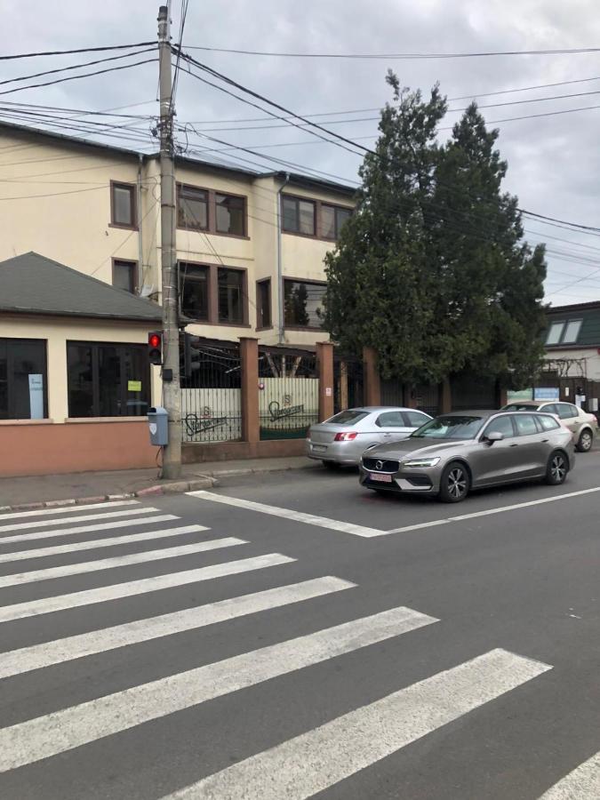 Apartamento La O Barfa Ploieşti Exterior foto