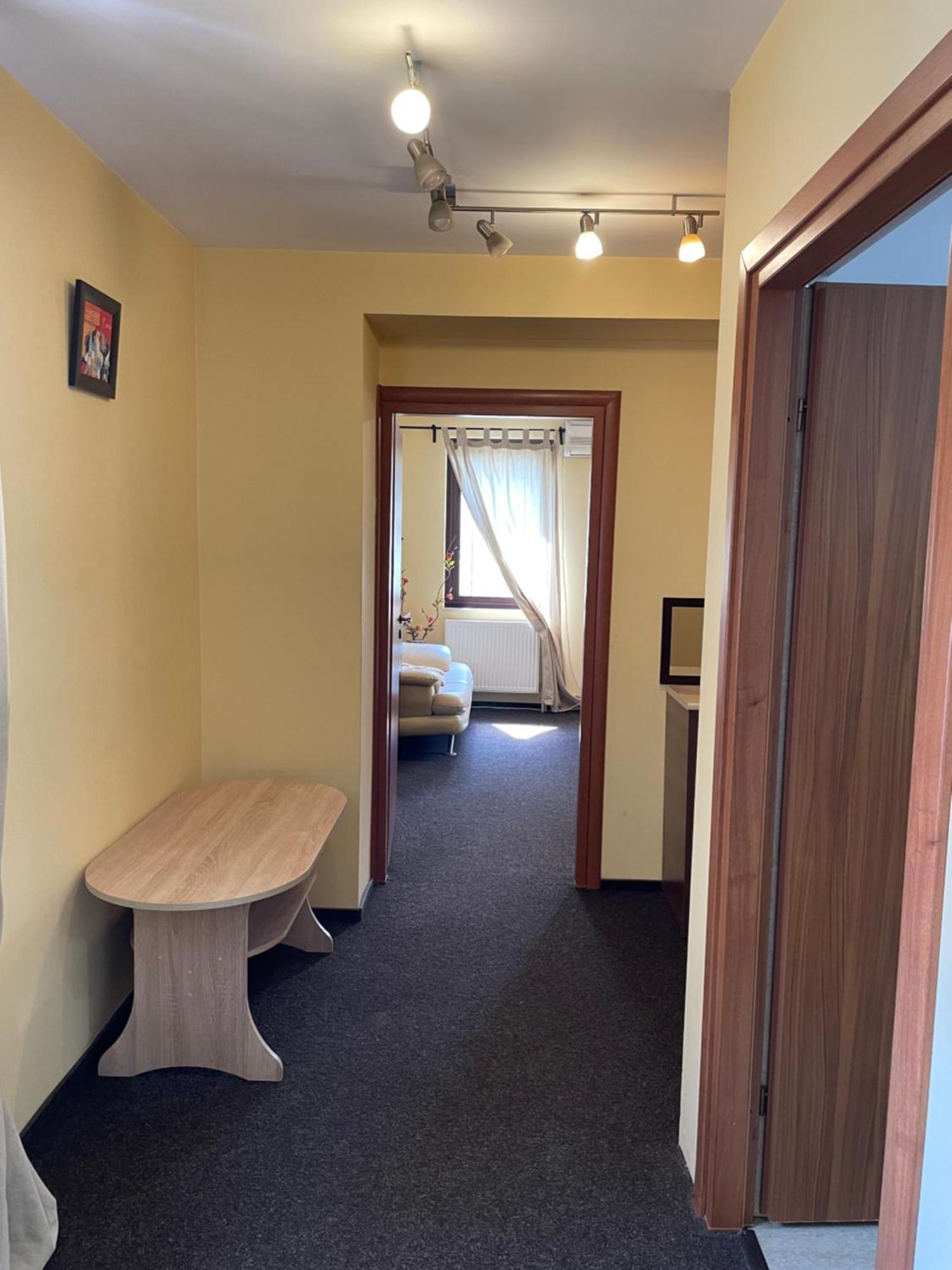 Apartamento La O Barfa Ploieşti Exterior foto