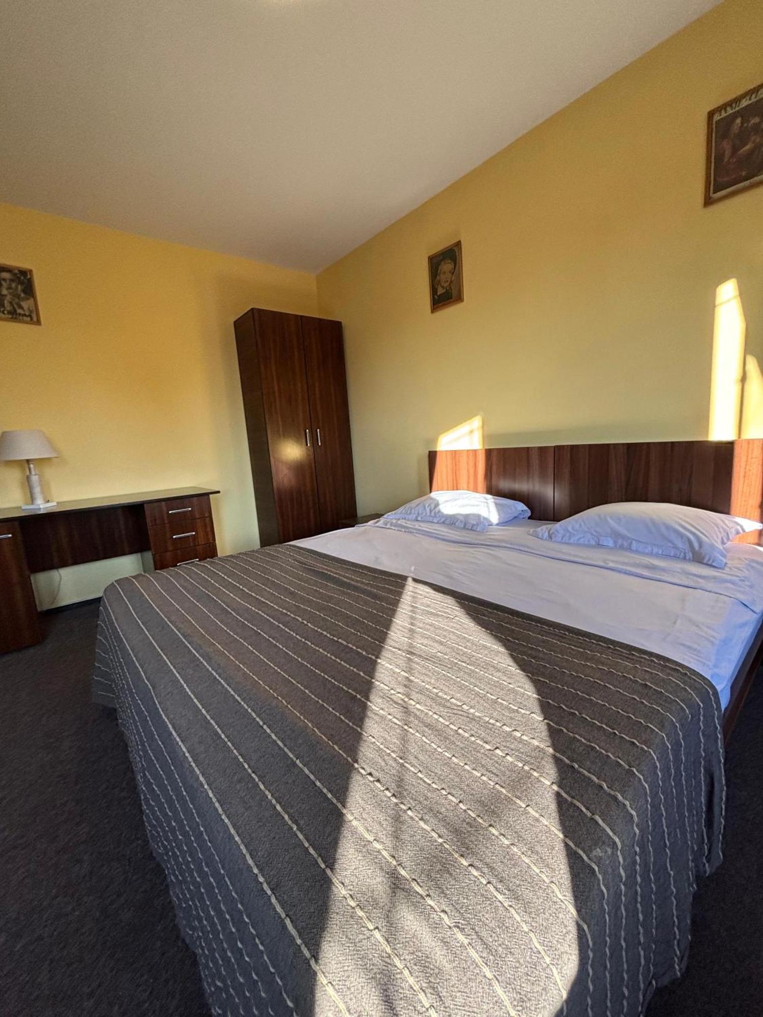 Apartamento La O Barfa Ploieşti Exterior foto